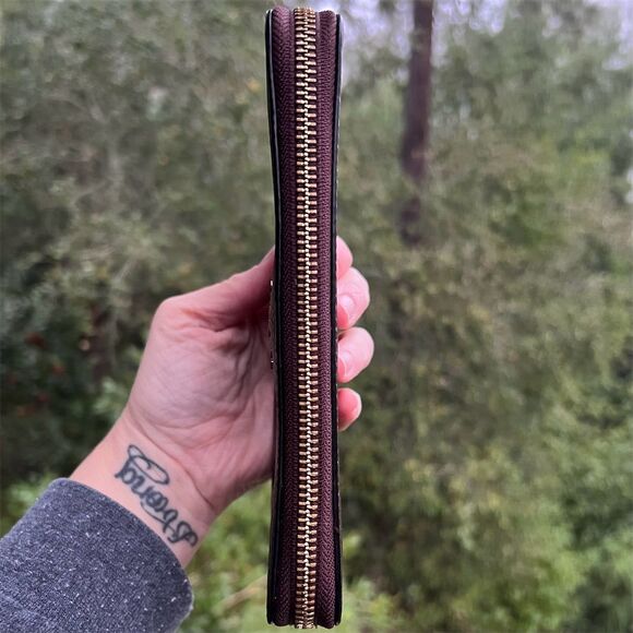 COACH Long Zip-Around Pebble Leather Wallet Credit Card Holder AUTHENTIC - Picture 3 of 7